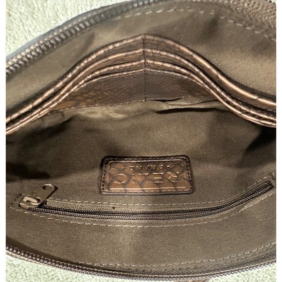 Relic Brand Brown Faux Snakeskin Wristlet With Zipper Closure & Card Slots - Picture 4 of 6